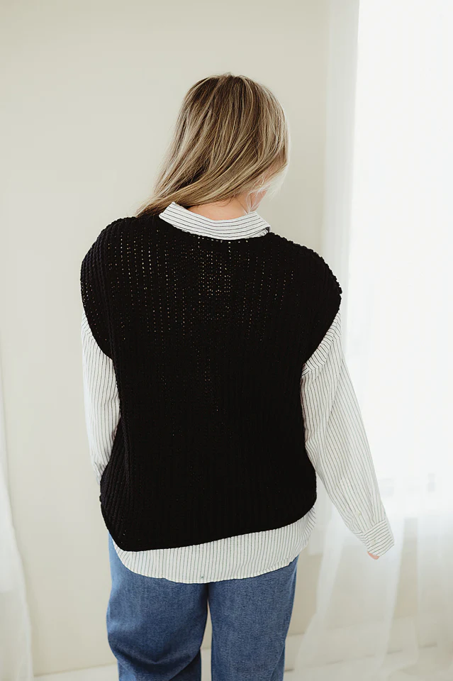 Black 4 Button Sweater Vest - Image 3