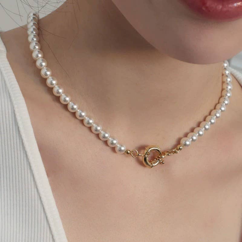 Chain Circle Necklace - Image 3