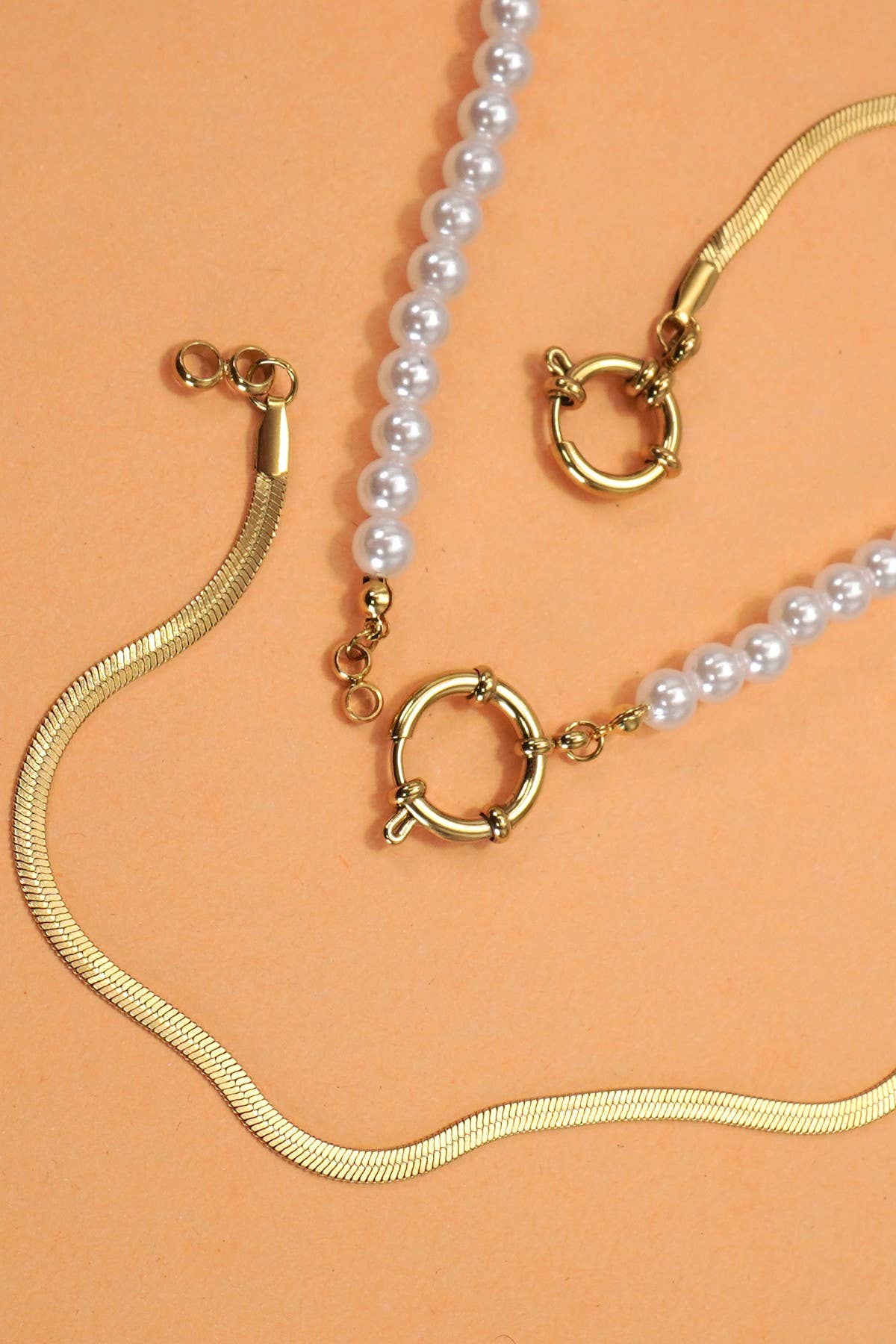 Chain Circle Necklace - Image 6
