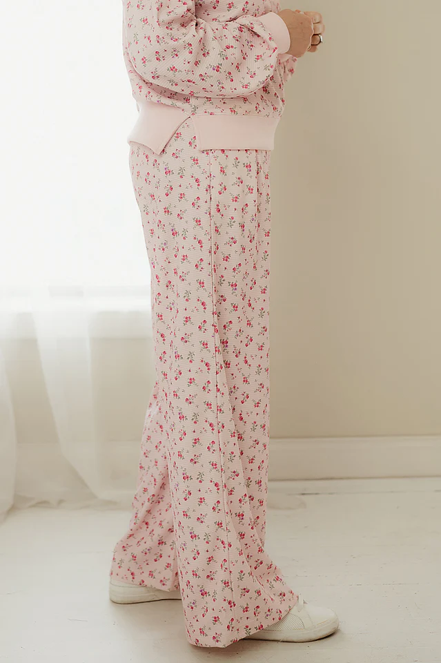 Pink Ditsy Bloom Waffle Lounge Set - Image 6