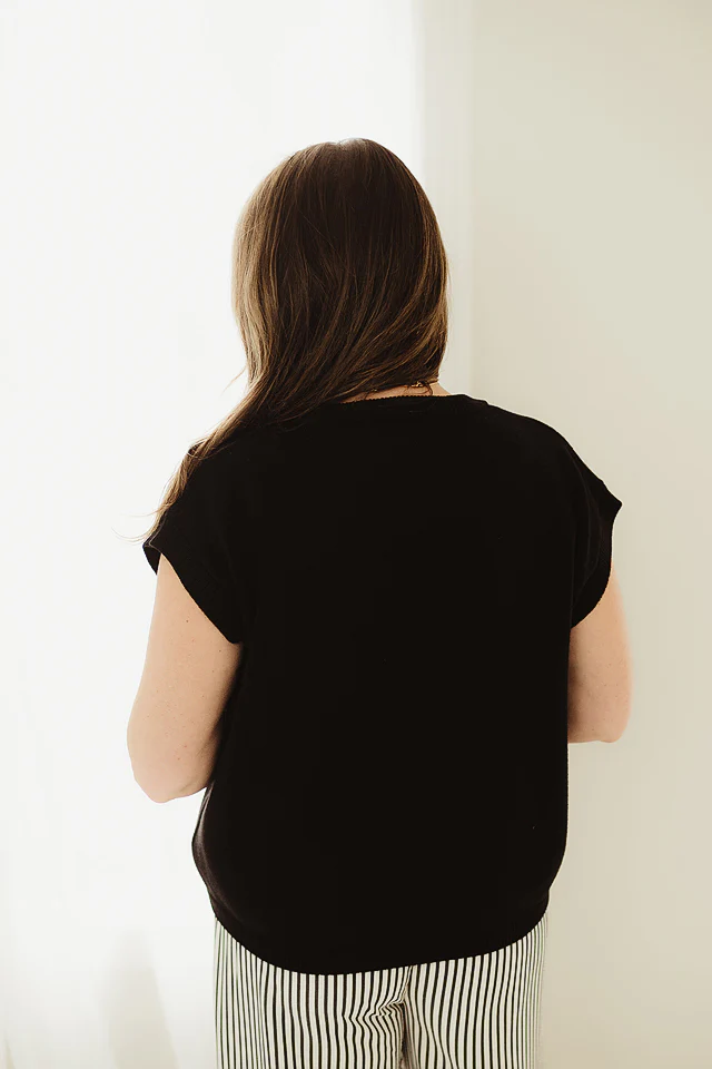 Black Effortless Charm Top - Image 3