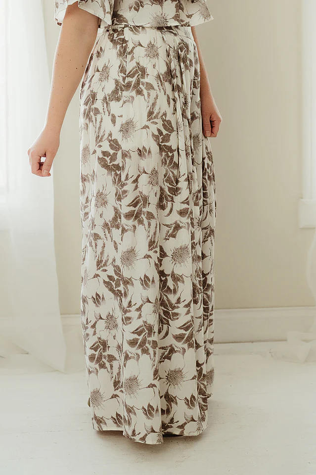 Charcoal Resort Bloom Set - Image 6