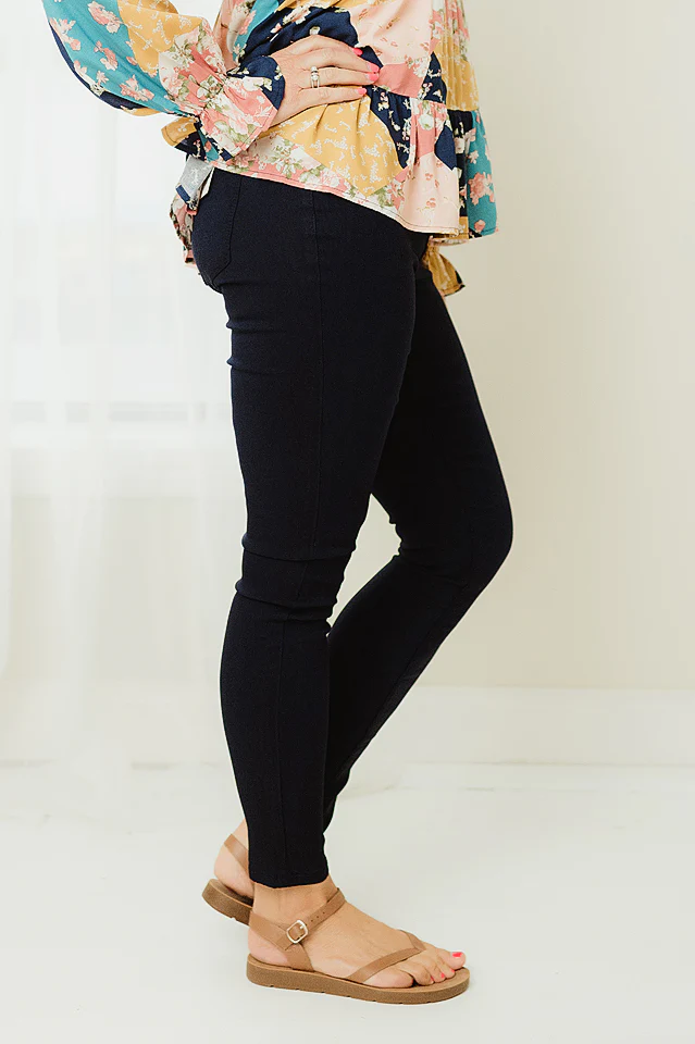 Hyperstretch Skinny Jeans - Image 12