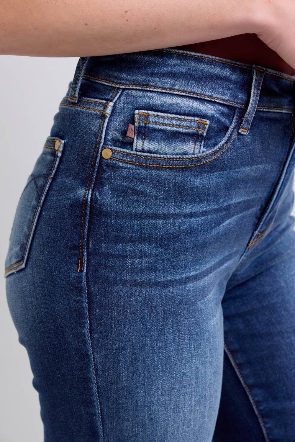 Kristina Thermal Straight Jeans - Image 6