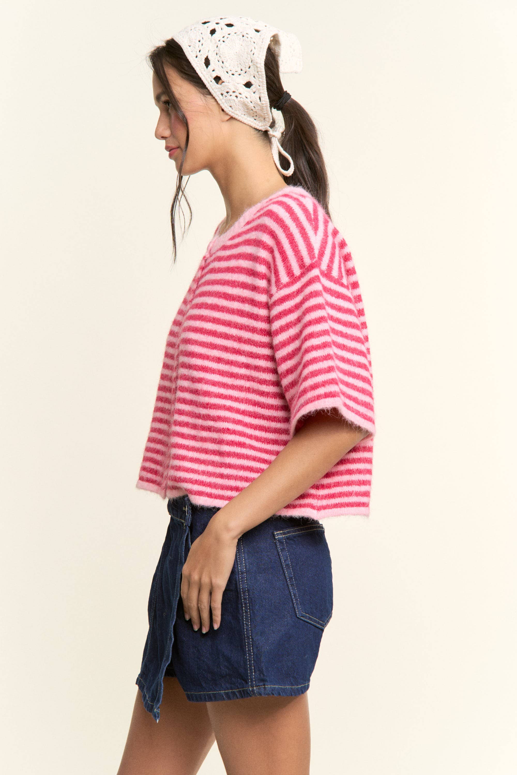 Fuchsia Lou Button Front Crop - Image 4