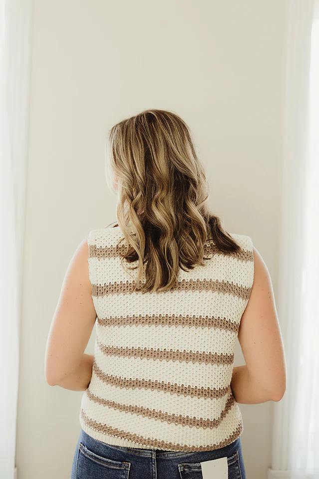 Chunky Striped Sleeveless Sweater - Image 6