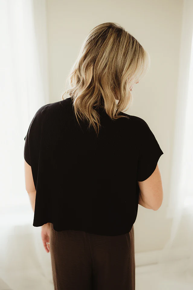 Black Essential Boxy Mock - Image 4