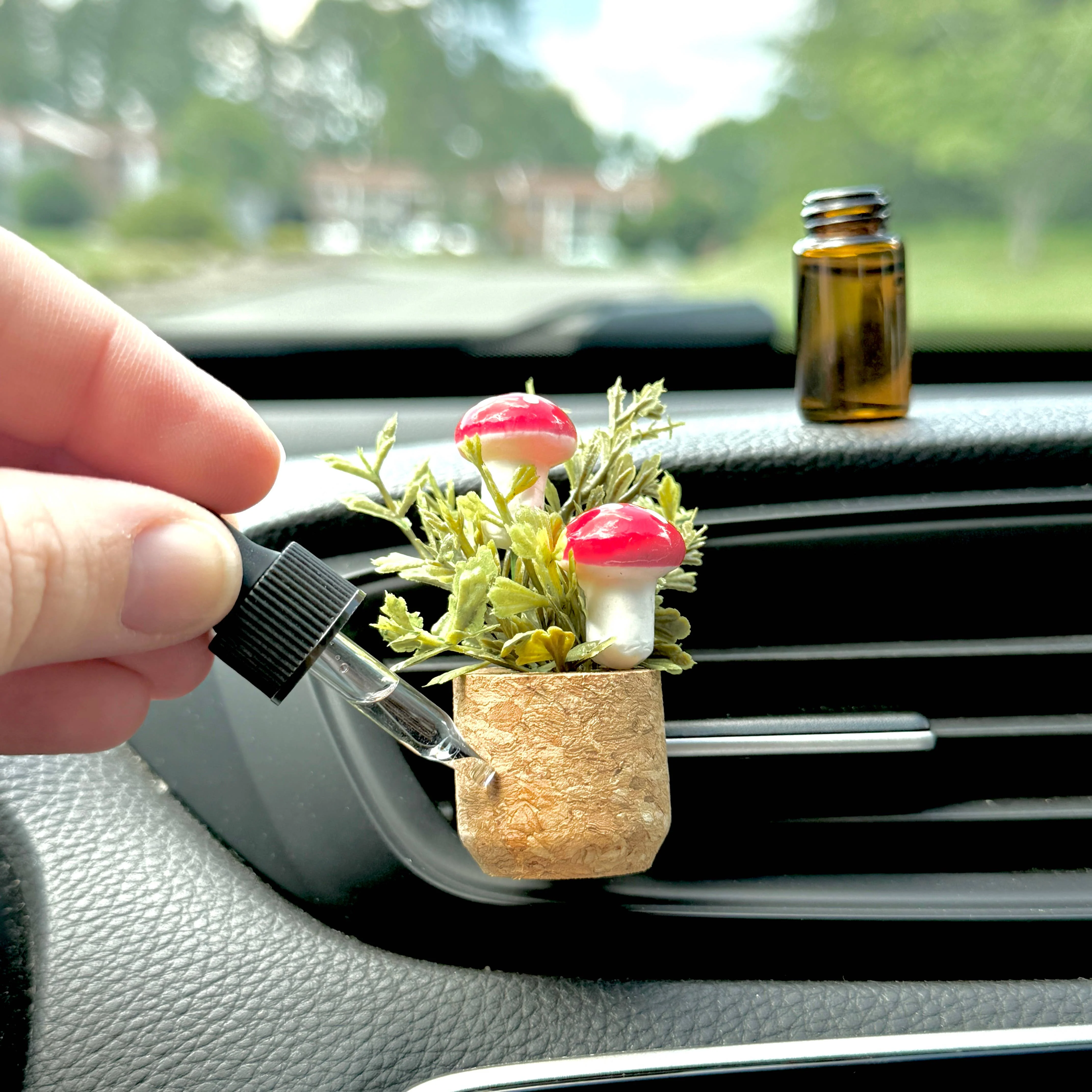 Mushroom Car Vent Clip Air Freshener (Reusable) - Image 2