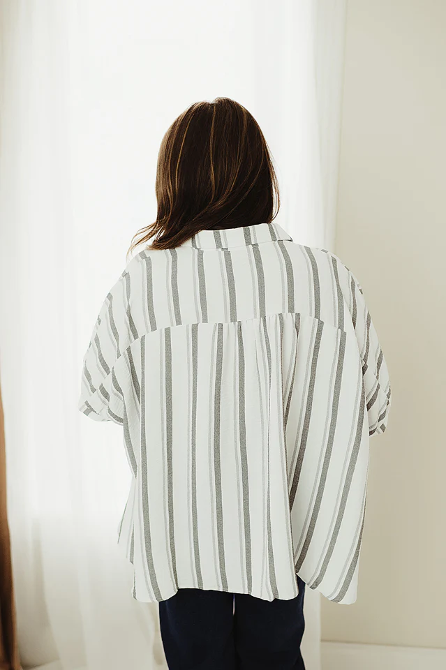 White Black Boardwalk Breeze Top - Image 3
